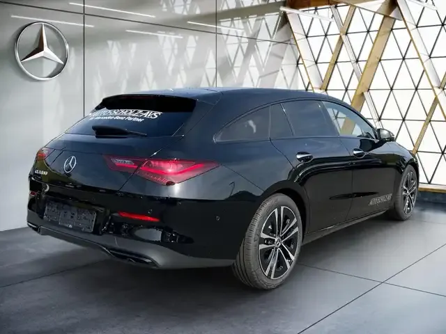 Mercedes-Benz CLA 180