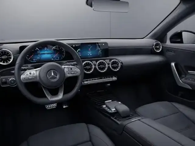 Mercedes-Benz CLA 220