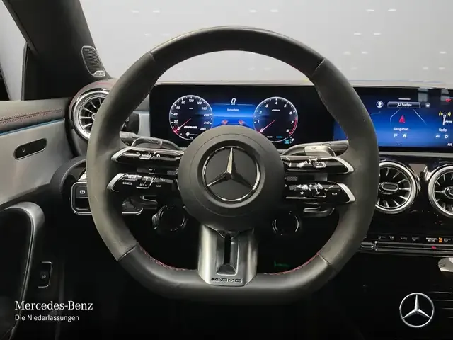 Mercedes-Benz CLA 35 AMG