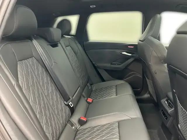 Audi SQ6
