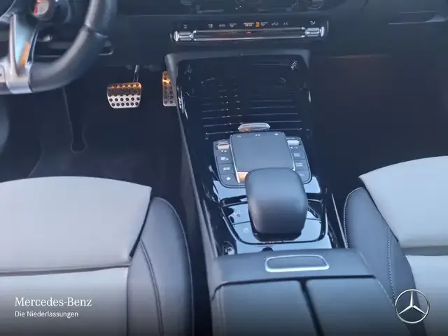 Mercedes-Benz CLA 45 AMG