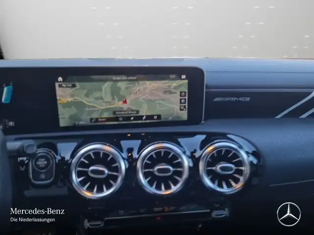 Mercedes-Benz CLA 45 AMG