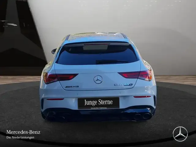 Mercedes-Benz CLA 45 AMG