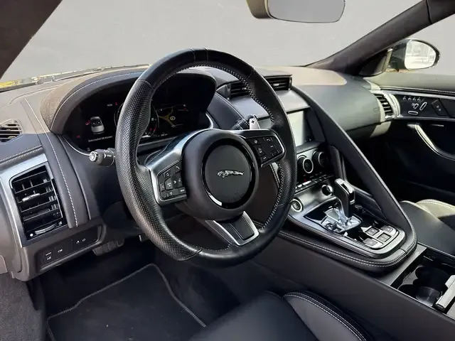 Jaguar F-Type