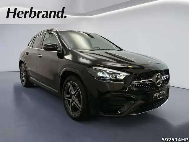 Mercedes-Benz GLA 200