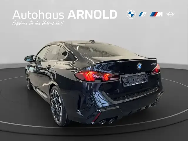 BMW 235