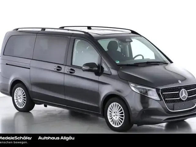 Mercedes-Benz V 220