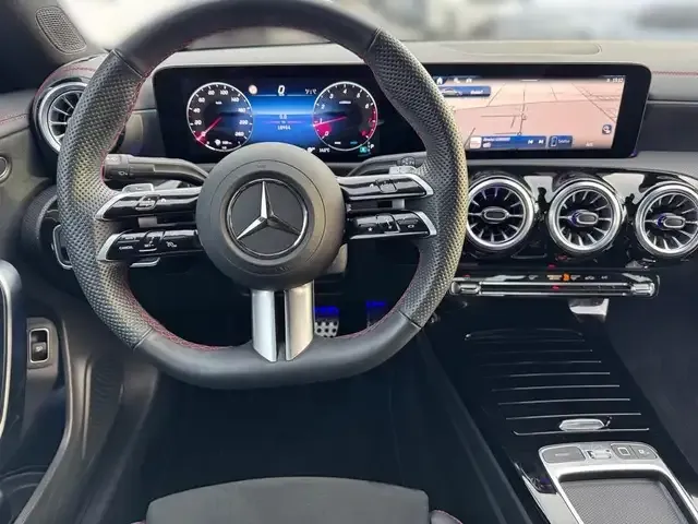 Mercedes-Benz CLA 200