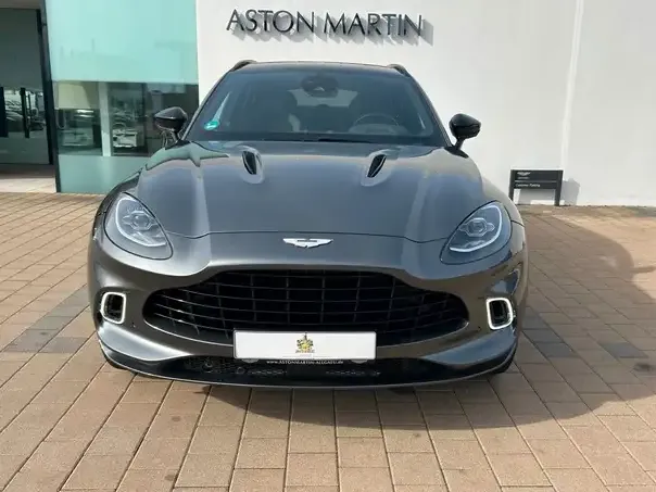 Aston Martin DBX