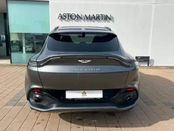 Aston Martin DBX