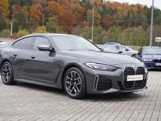 BMW 440