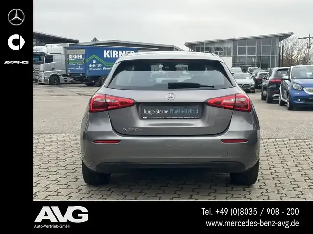 Mercedes-Benz A 250