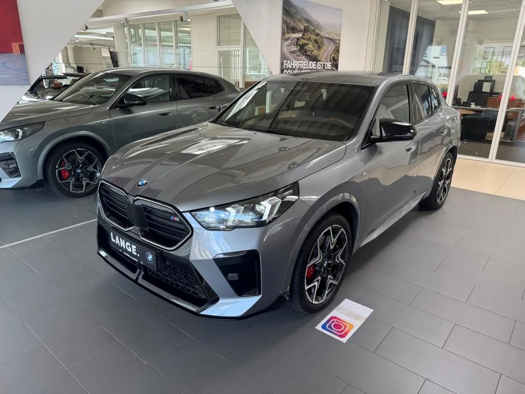 BMW X2