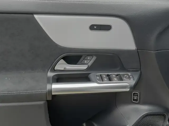 Mercedes-Benz GLA 220