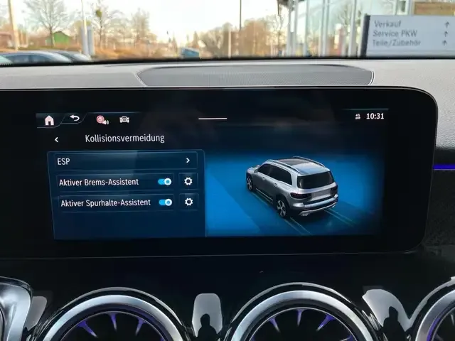 Mercedes-Benz GLB 200