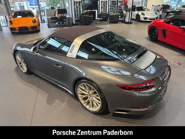 Porsche 991