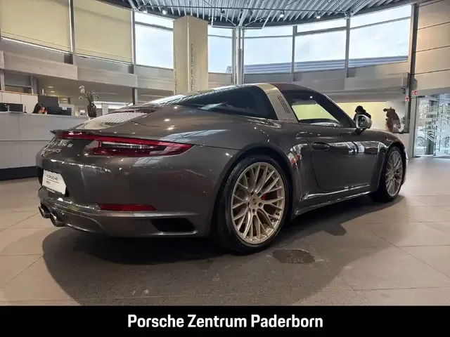 Porsche 991