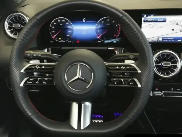 Mercedes-Benz GLA 180