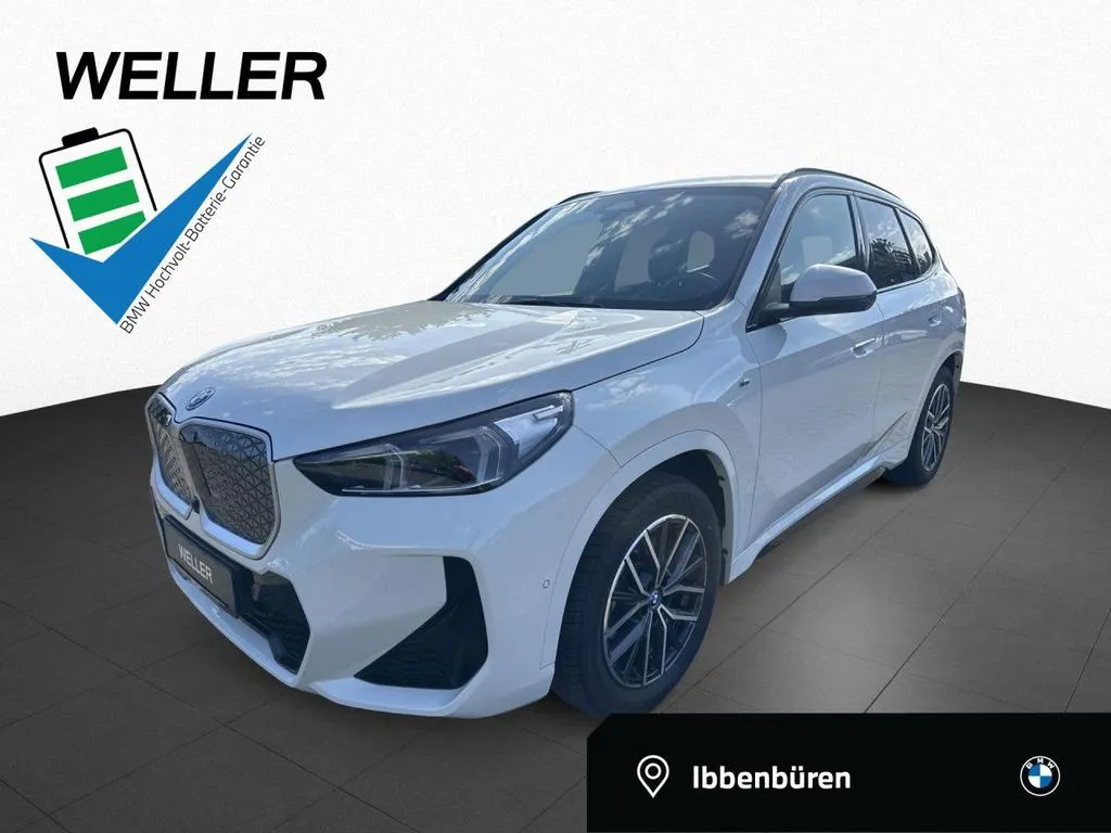 BMW iX1