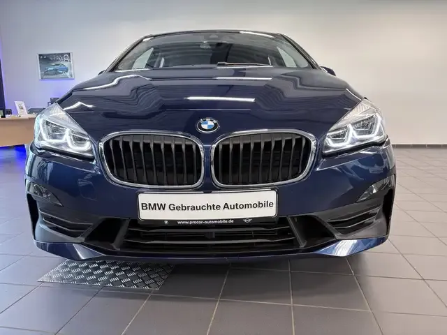 BMW 220