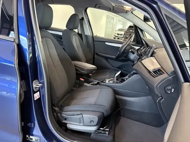BMW 220