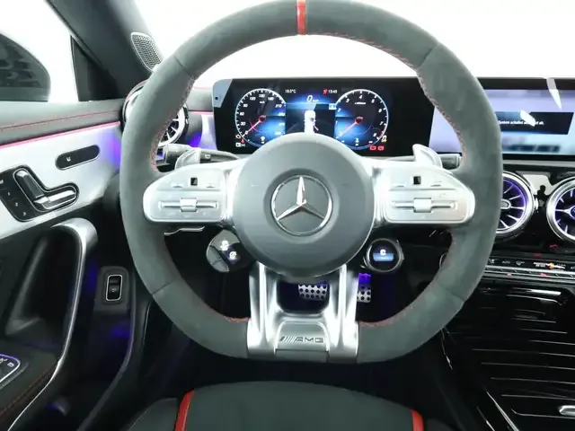Mercedes-Benz CLA 45 AMG