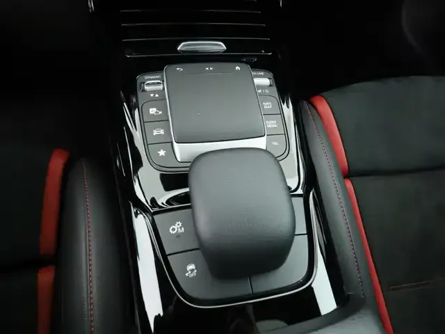 Mercedes-Benz CLA 45 AMG