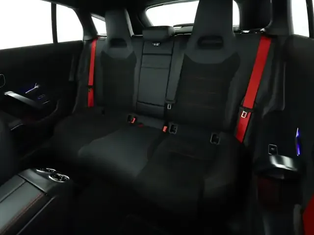 Mercedes-Benz CLA 45 AMG