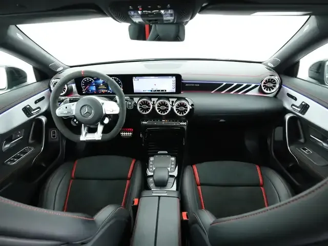 Mercedes-Benz CLA 45 AMG