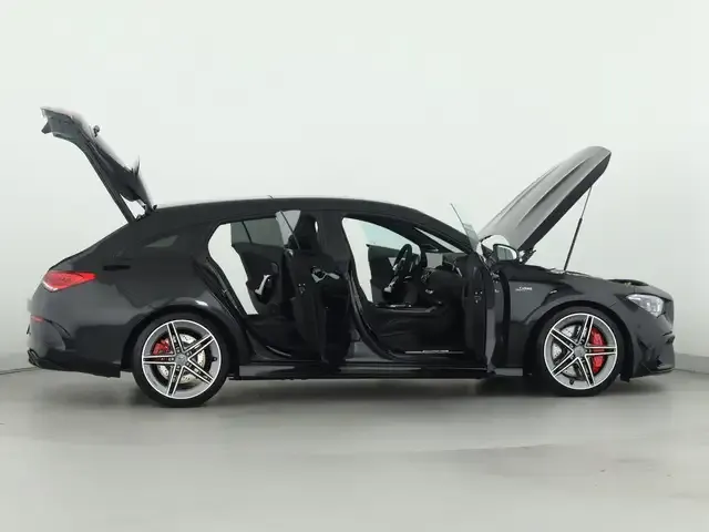 Mercedes-Benz CLA 45 AMG