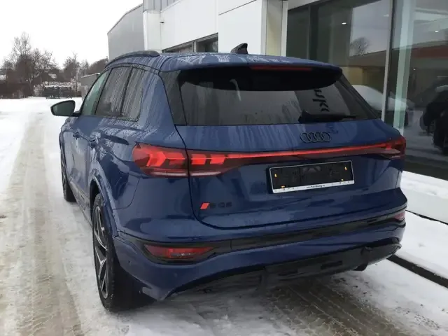 Audi SQ6 e-tron
