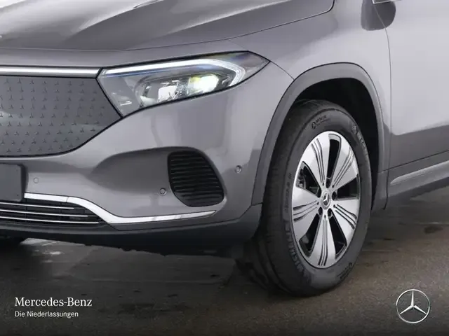 Mercedes-Benz EQA 300
