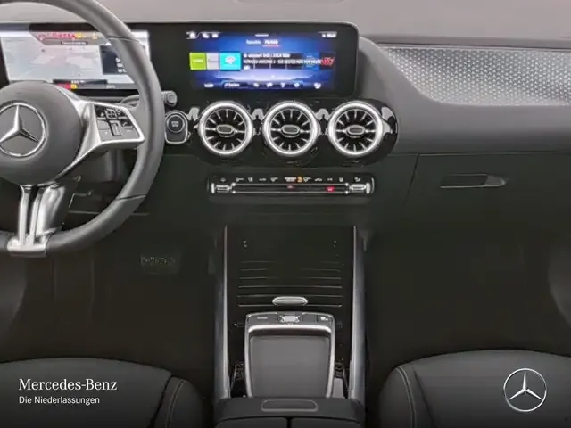 Mercedes-Benz EQA 300