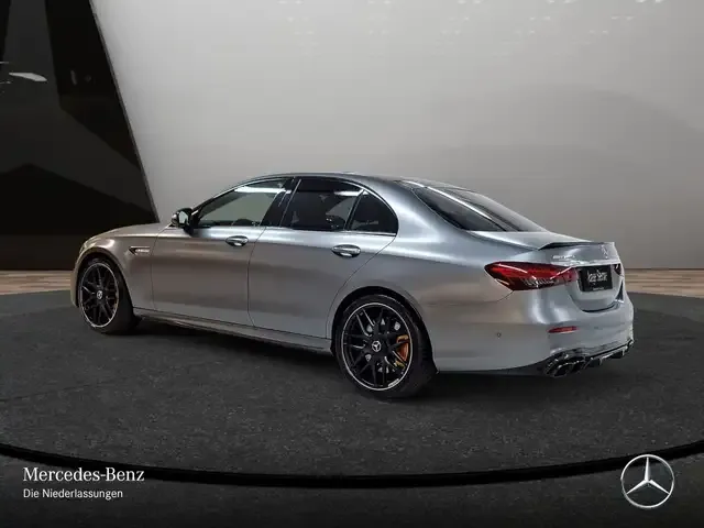 Mercedes-Benz E 63 AMG