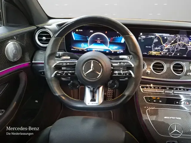 Mercedes-Benz E 63 AMG