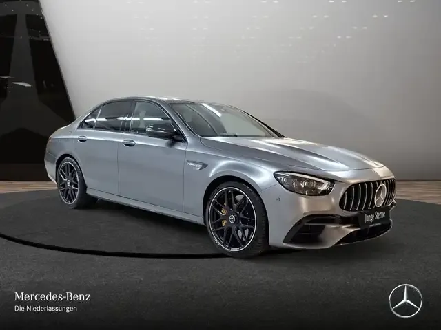 Mercedes-Benz E 63 AMG