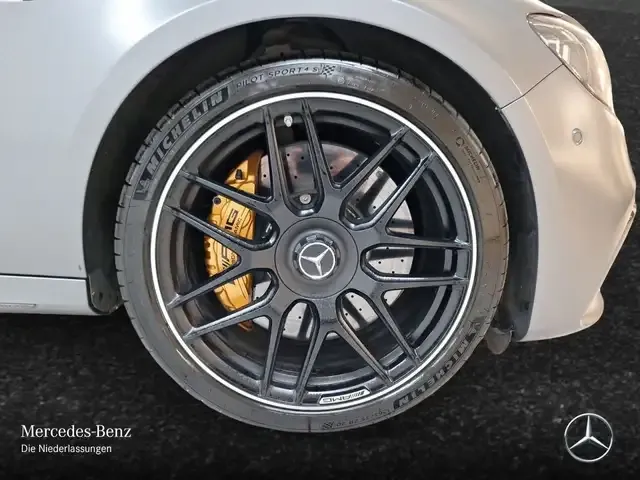 Mercedes-Benz E 63 AMG