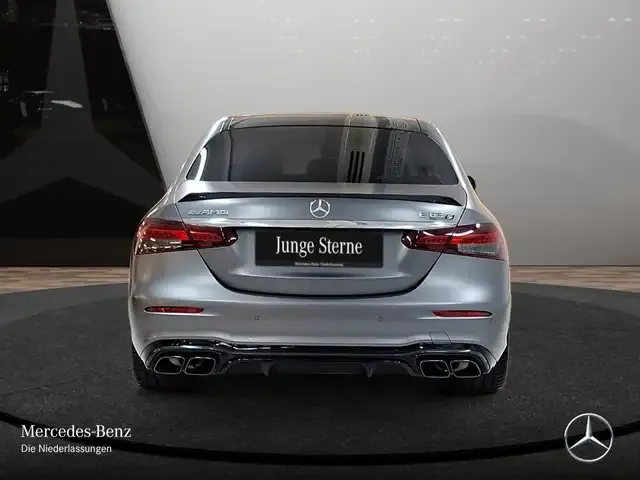 Mercedes-Benz E 63 AMG