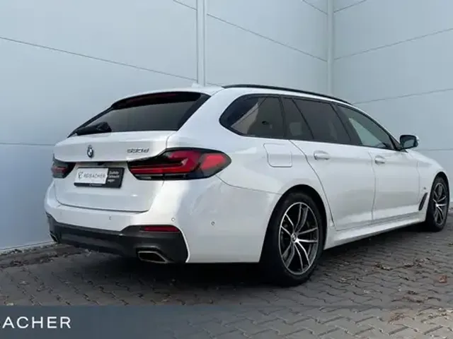 BMW 530