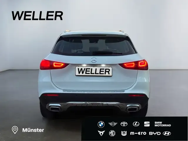 Mercedes-Benz GLA 200