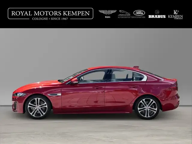 Jaguar XE