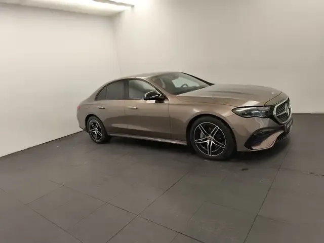 Mercedes-Benz E 220