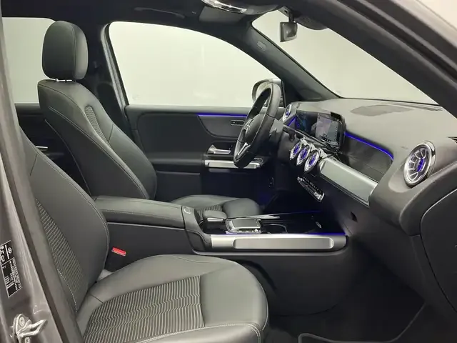 Mercedes-Benz EQB 250