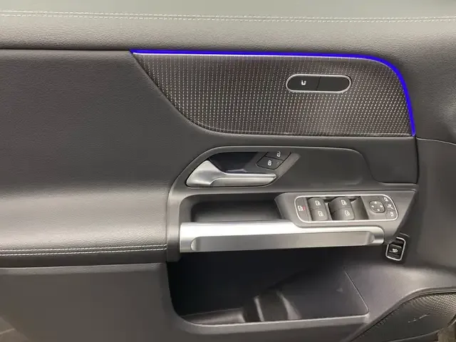 Mercedes-Benz EQB 250