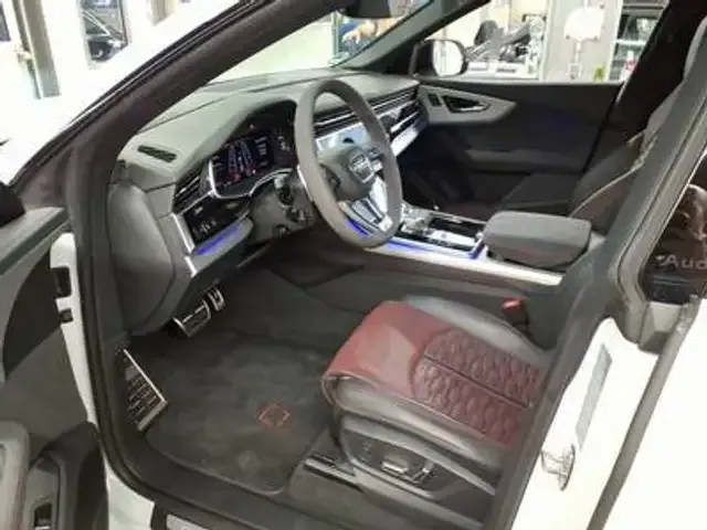 Audi RS Q8