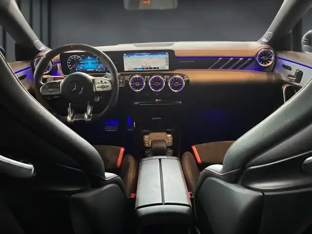 Mercedes-Benz CLA 45 AMG
