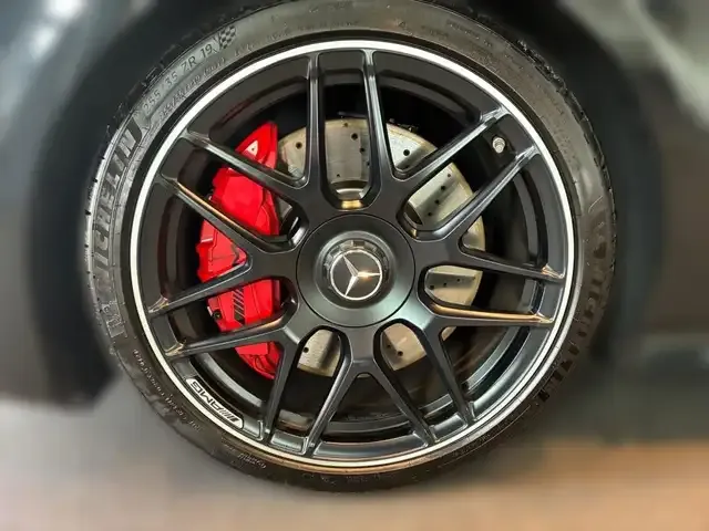 Mercedes-Benz CLA 45 AMG