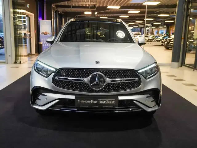 Mercedes-Benz GLC 220