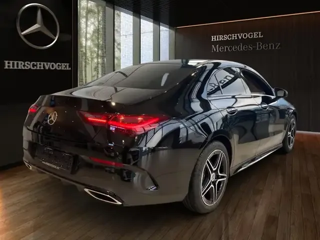 Mercedes-Benz CLA 220