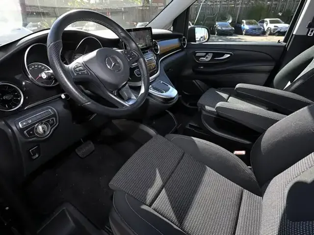 Mercedes-Benz EQV 300